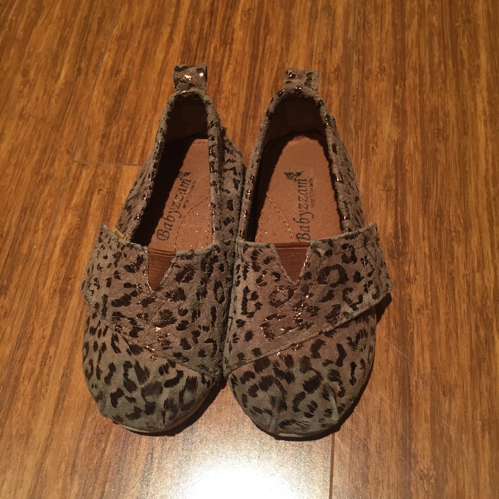 Baby's fashionable sneakers